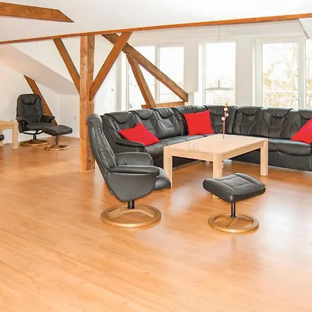 Seven-bedroom In Дом отдыха Bredebro