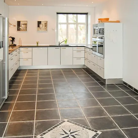 Gorgeous Home In Bredebro With Sauna * Bredebro