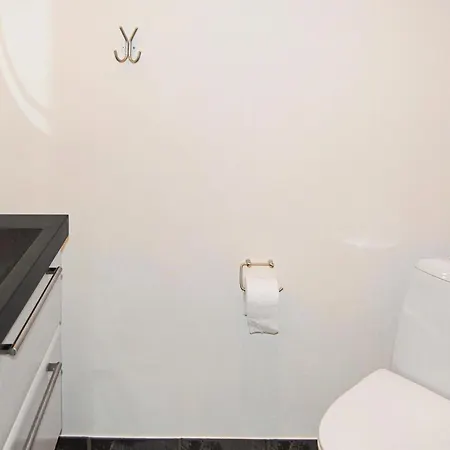 Seven-bedroom In Bredebro