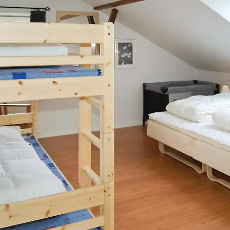 Seven-bedroom In Prázdninový dům