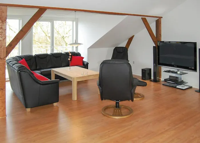 Seven-bedroom In Дом отдыха *