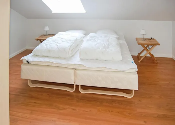 Дом отдыха Seven-bedroom In *